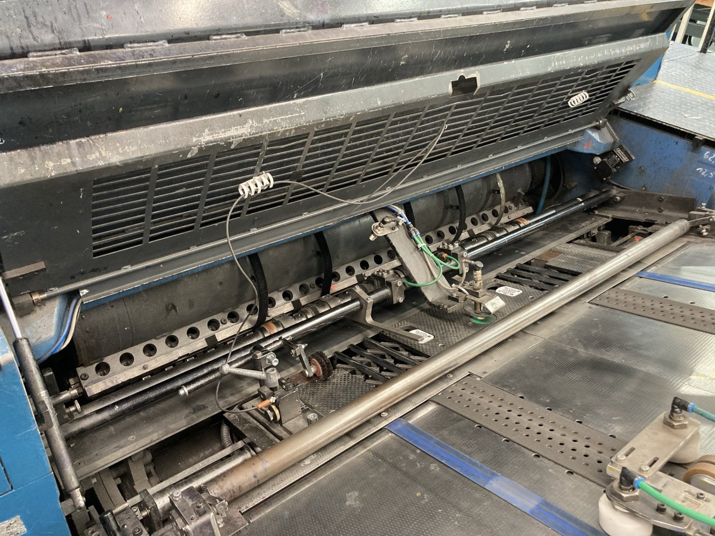 In 2011 renewed KBA sheet infeed control