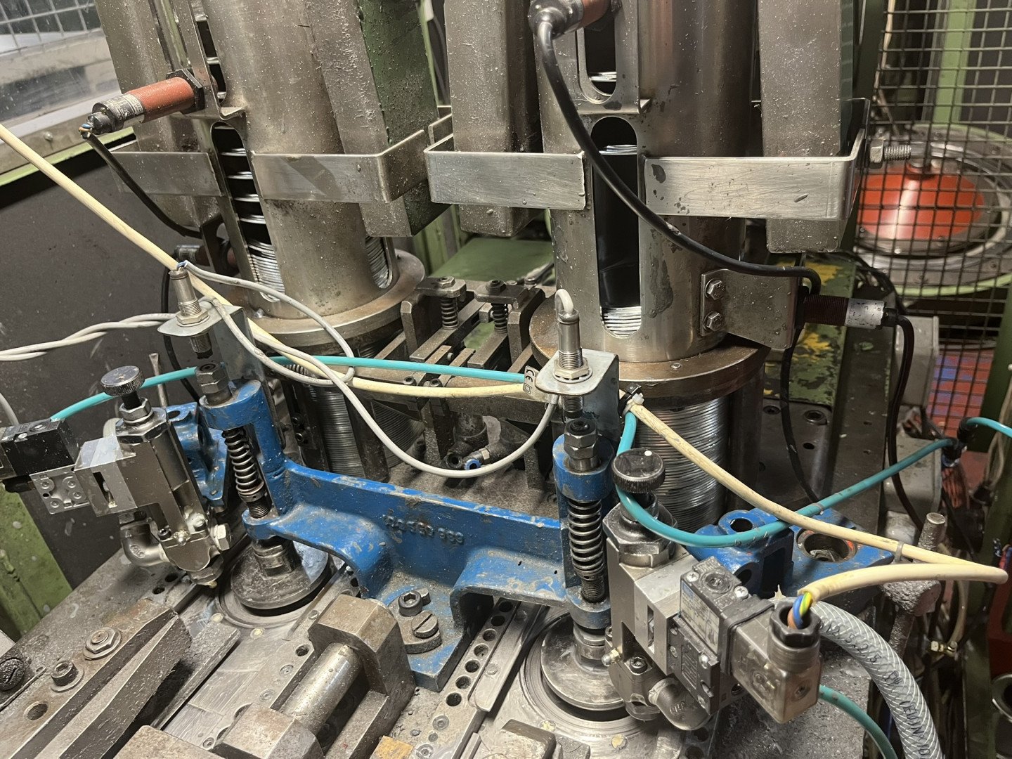 GRACE IMC lining station