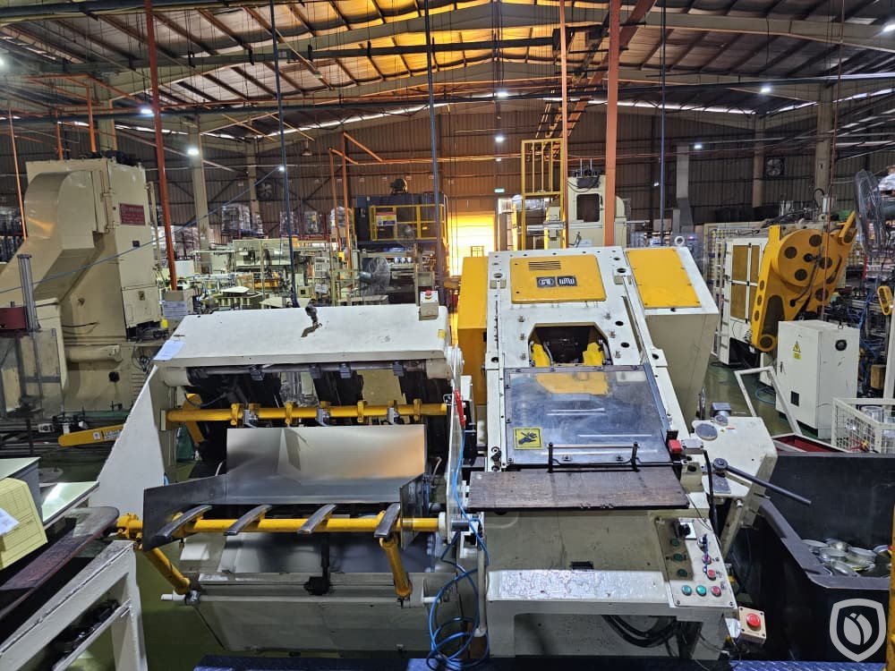 Press for top and bottom